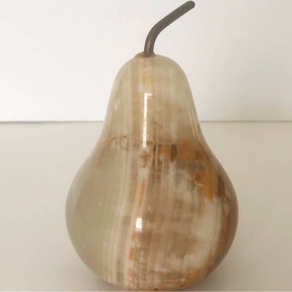 Vintage Onyx Marble stone Pear paperweight - Picture 7 of 8